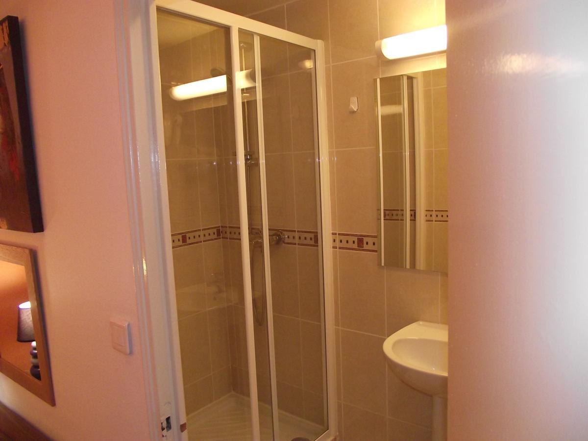 Le Nouvel Hotel Du Theatre Párizs Szoba fotó